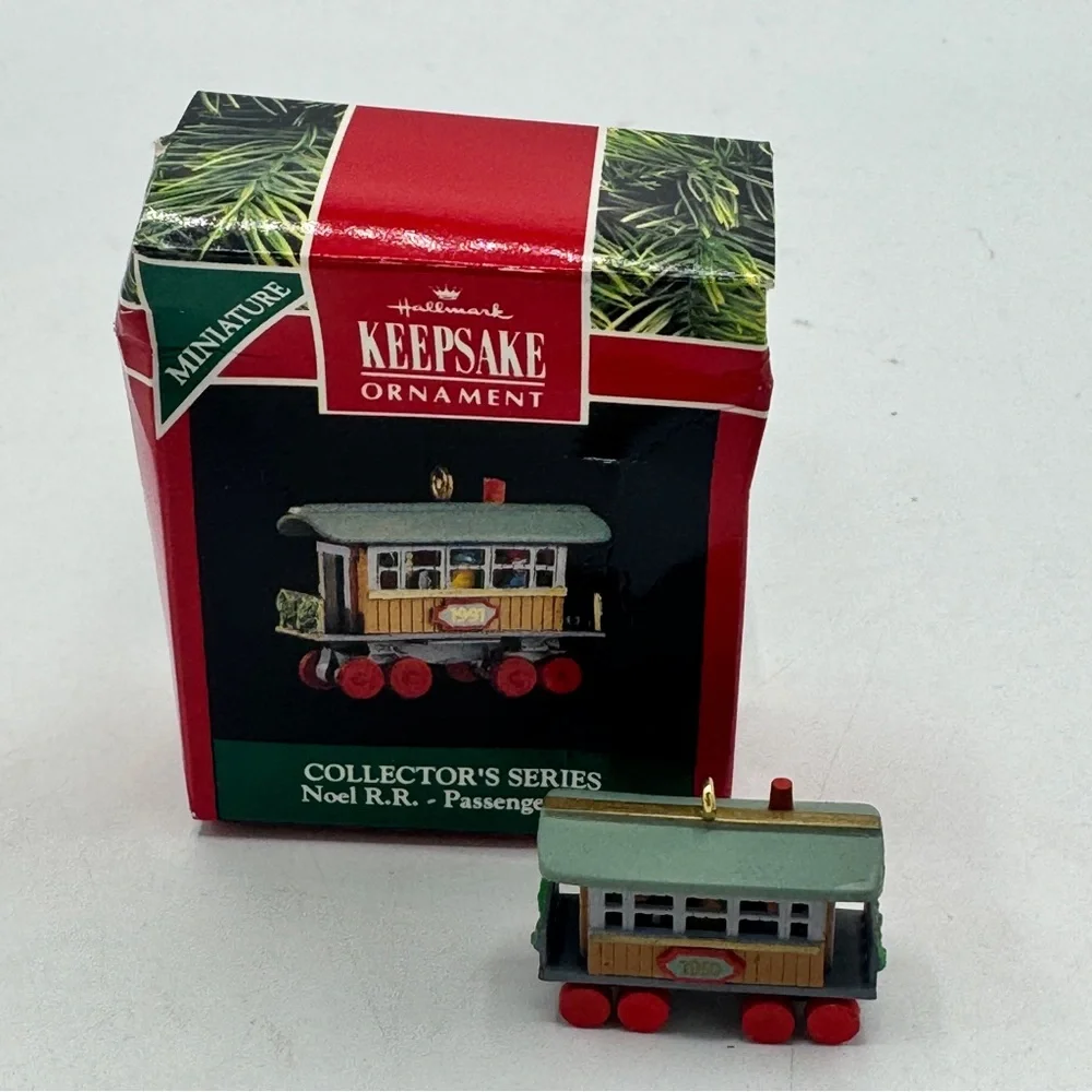 Hallmark 1991 Miniature NOEL R.R. Series Passenger Car Ornament